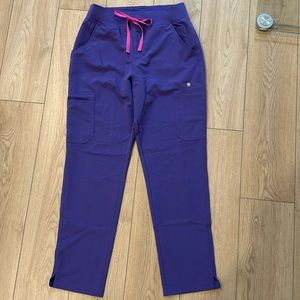 figs scrub pants purple size medium